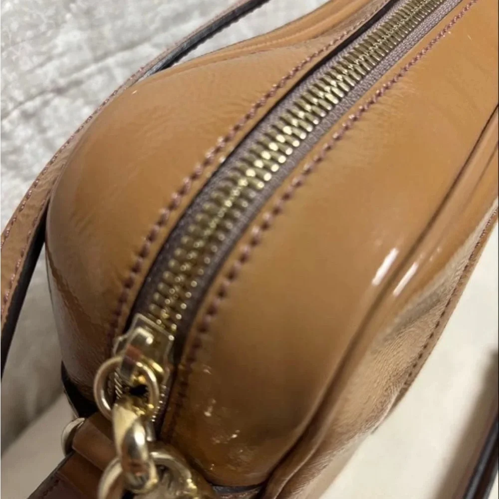 Gucci Brown Leather Crossbody Bag with Tassel - Picture 3 of 8